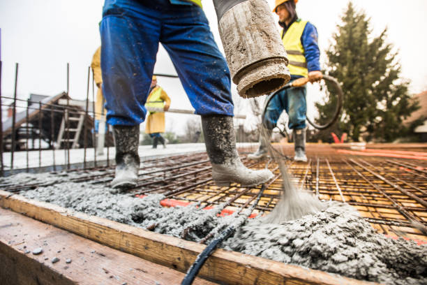 Best Affordable Concrete Contractor  in Eastmont, WA
